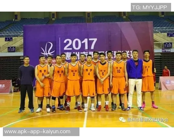 篮网全队齐心协力11人得分创佳绩9人双位数表现令人振奋