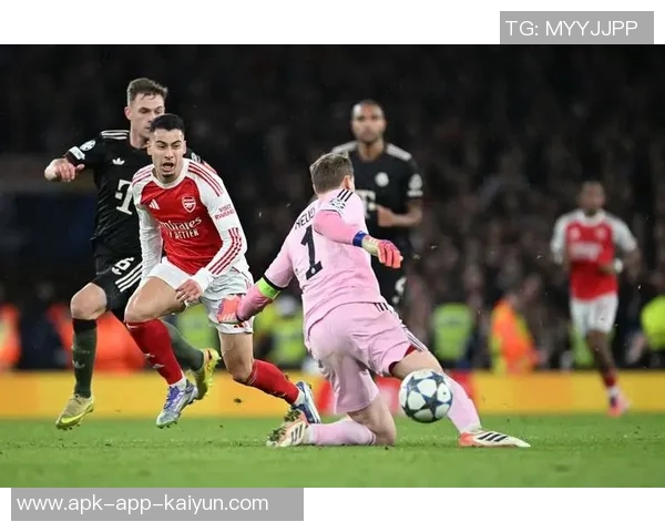 欧冠分析：巴萨马竞强势取胜皇马曼城稳健晋级拜仁巴黎需防冷门风险